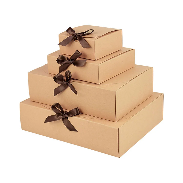 DIY logós díszdoboz masni szalaggal