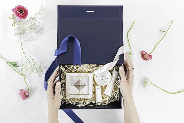 Luxury Rigid Magnetic Closure Gift Box With Dual Ribbons